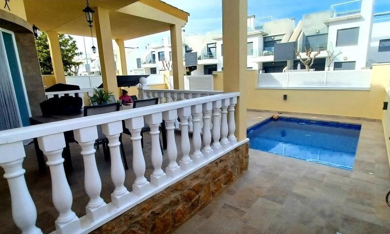 3 Cuarto Villa en venta