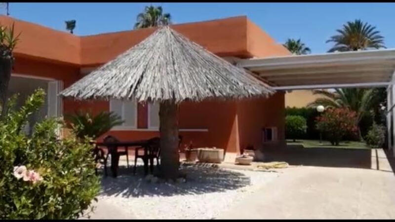 4 Cuarto Villa en venta