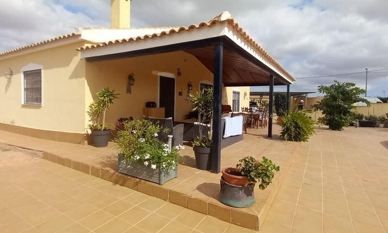 3 Cuarto Casa de Campo en venta