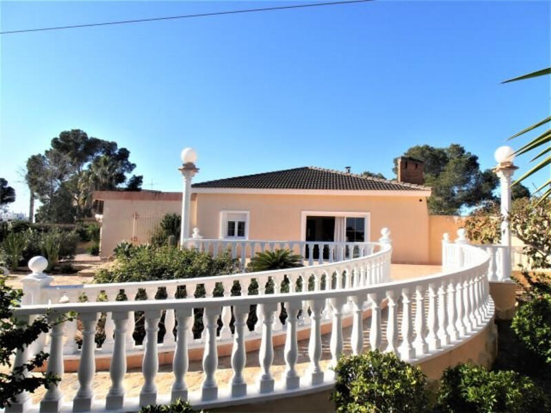 4 Cuarto Villa en venta