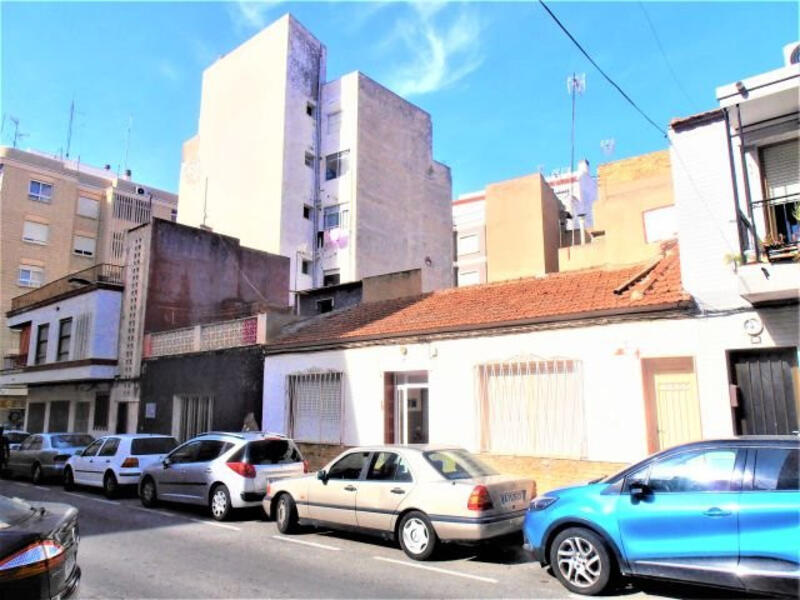 вилла продается в Torrevieja, Alicante