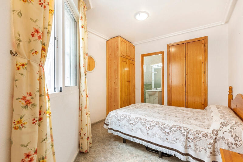 2 slaapkamer Appartement Te koop