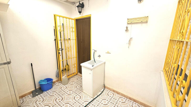 2 Cuarto Villa en venta