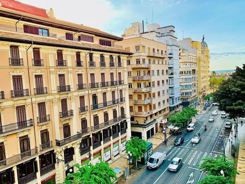 Appartement zu verkaufen in Alacant/Alicante, Alicante