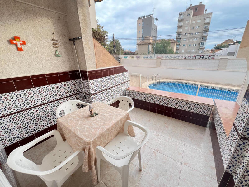 2 Cuarto Villa en venta