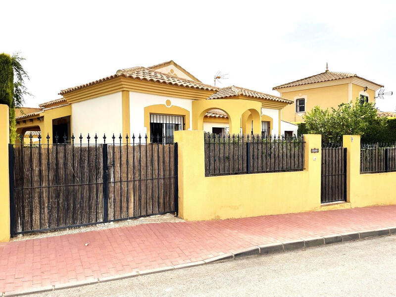 2 Cuarto Villa en venta