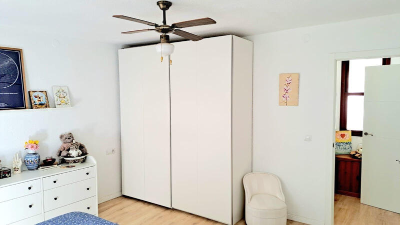 4 slaapkamer Appartement Te koop