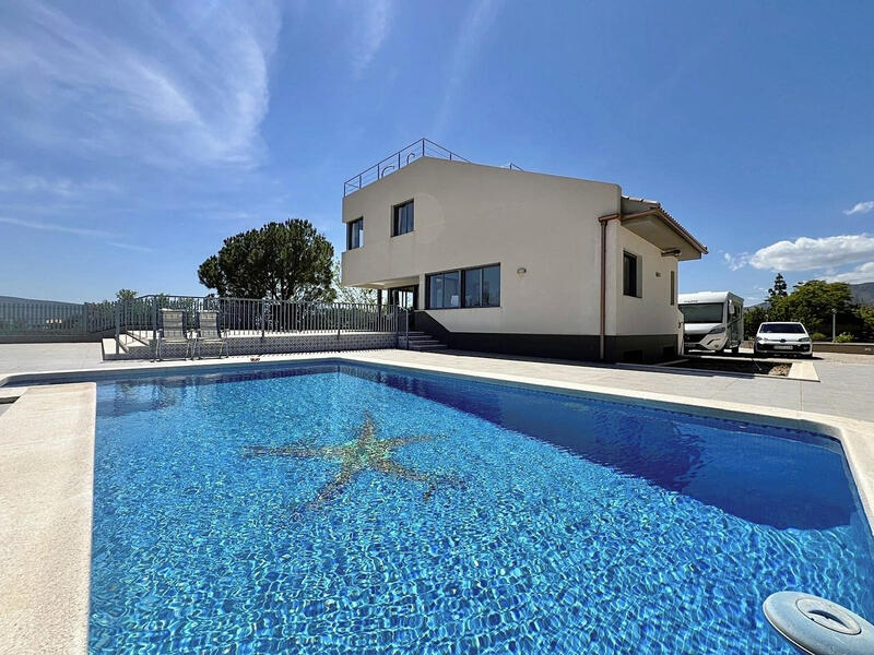 Villa til salg i Torrevieja, Alicante