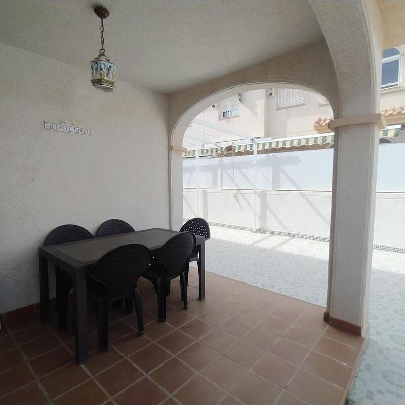 2 Cuarto Villa en venta