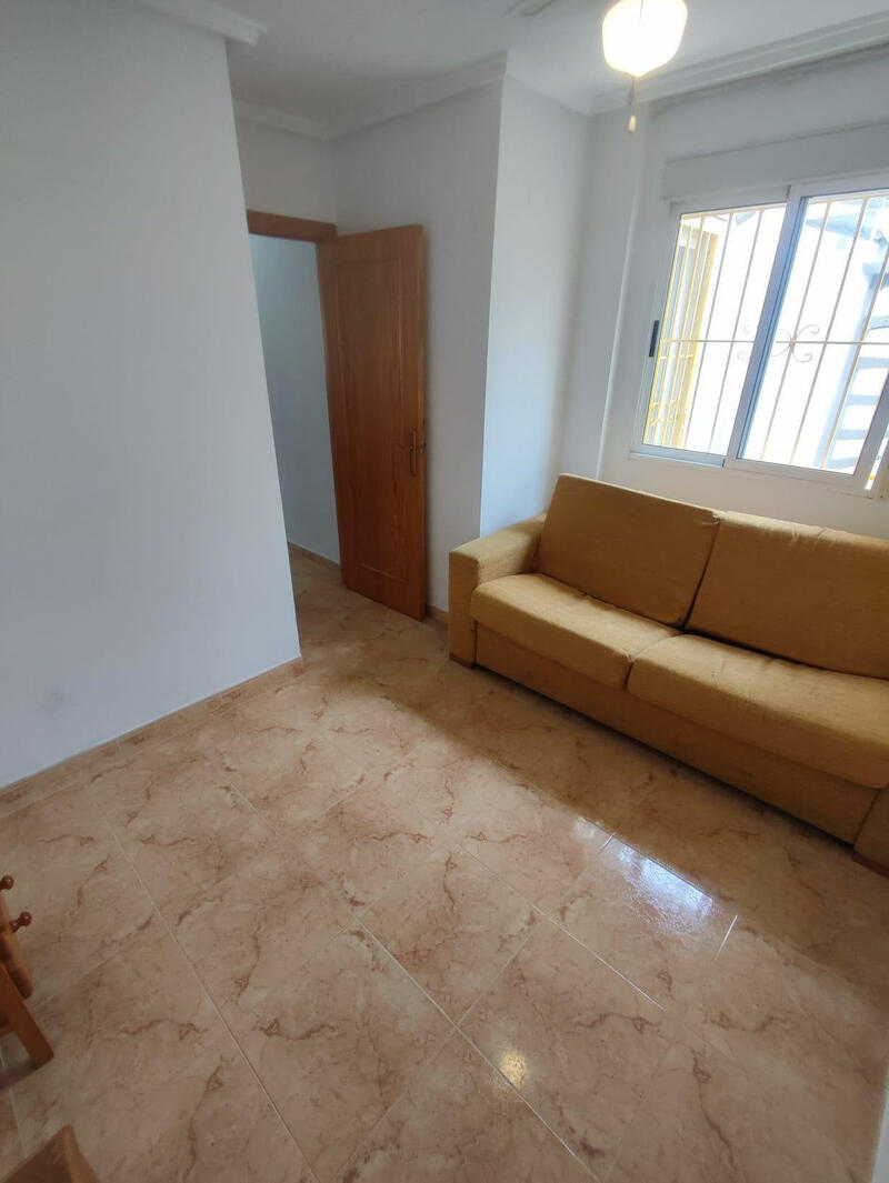 2 Cuarto Villa en venta