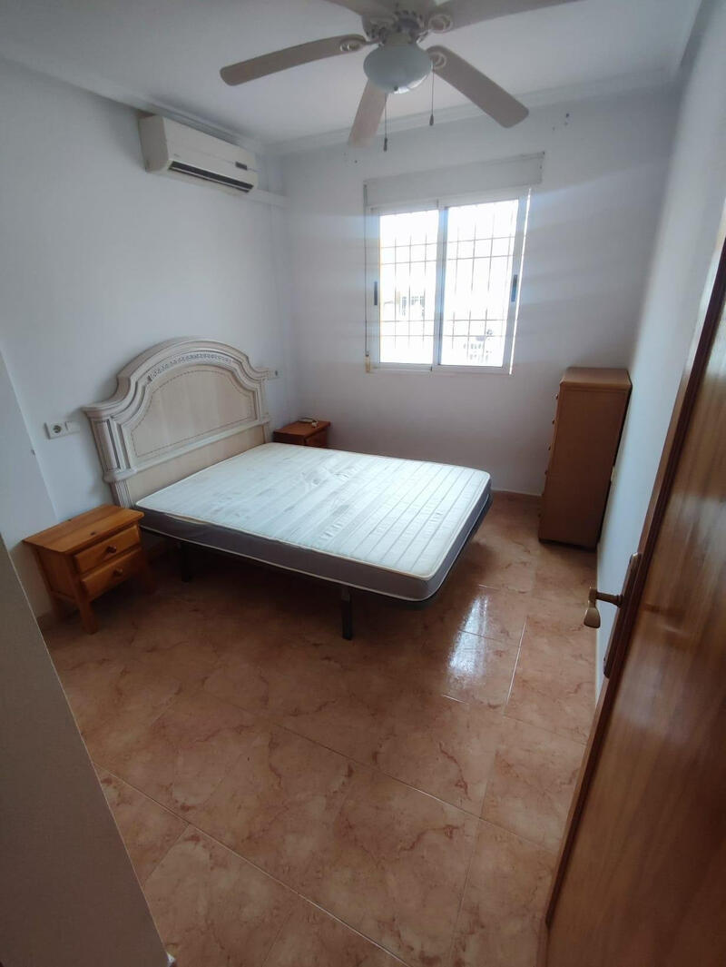 2 Cuarto Villa en venta