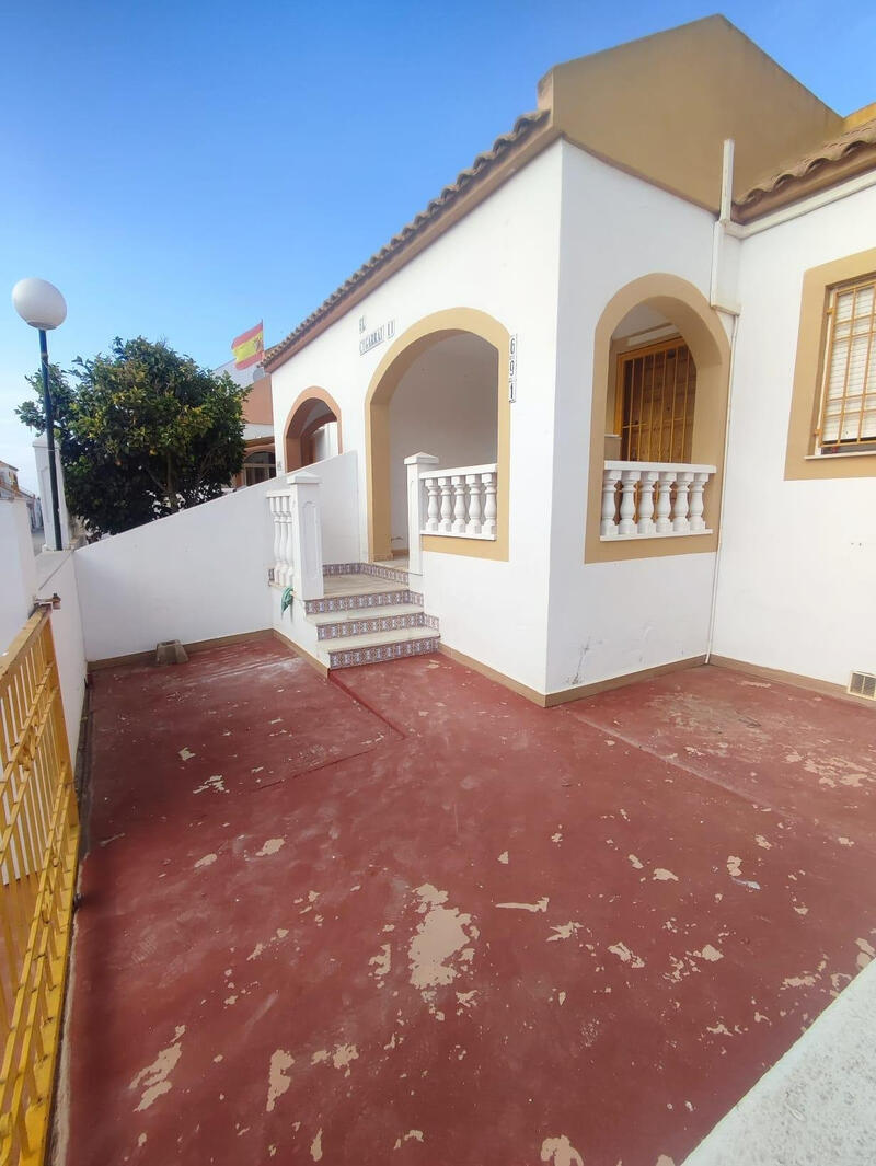 2 Cuarto Villa en venta