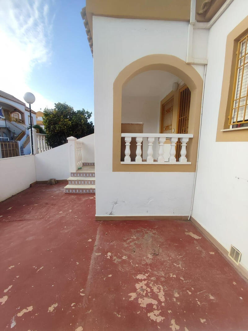 2 Cuarto Villa en venta