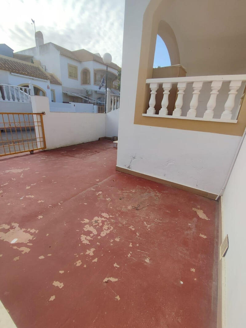 2 Cuarto Villa en venta