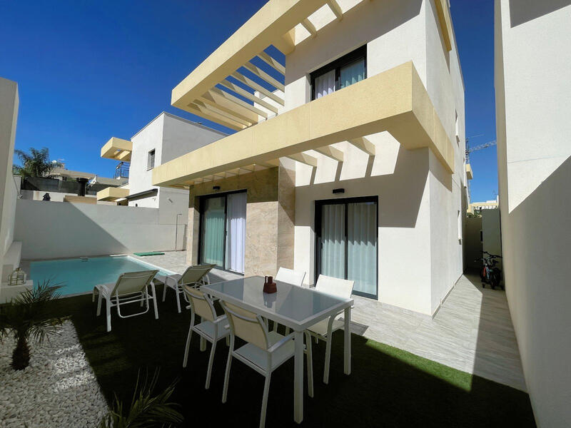 3 bedroom Villa for sale