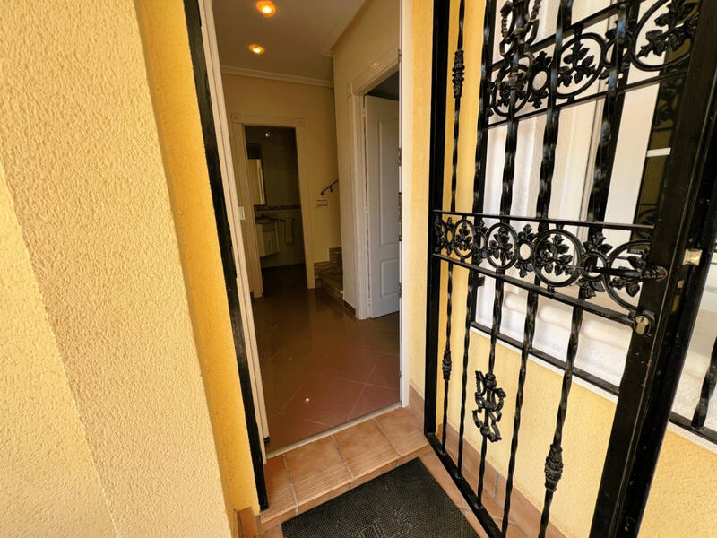 3 Cuarto Villa en venta