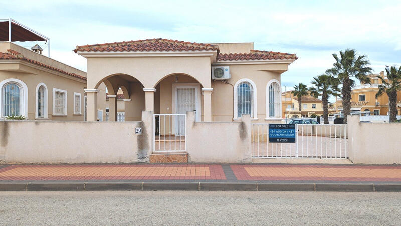 3 Cuarto Villa en venta