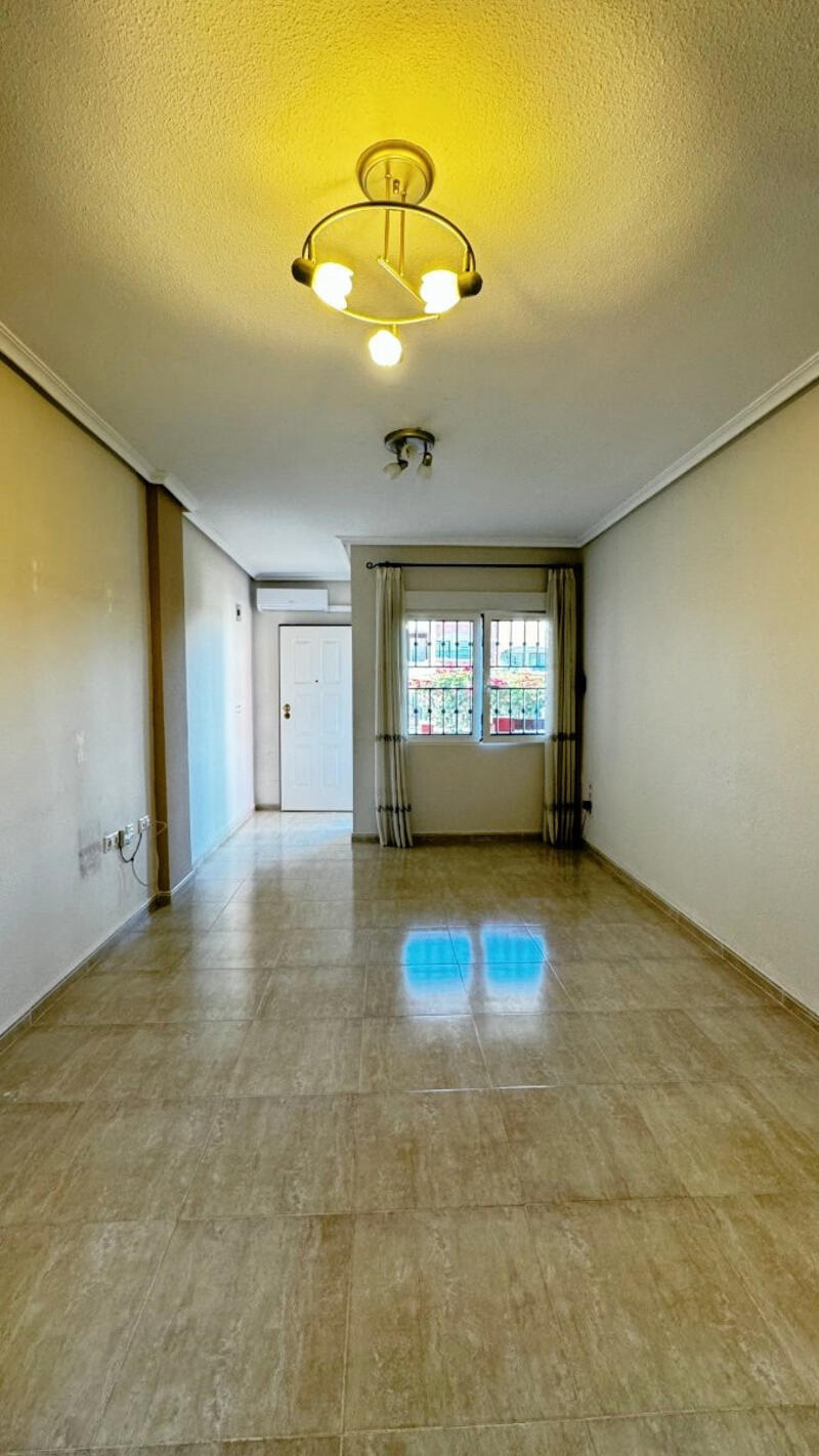 2 Cuarto Villa en venta