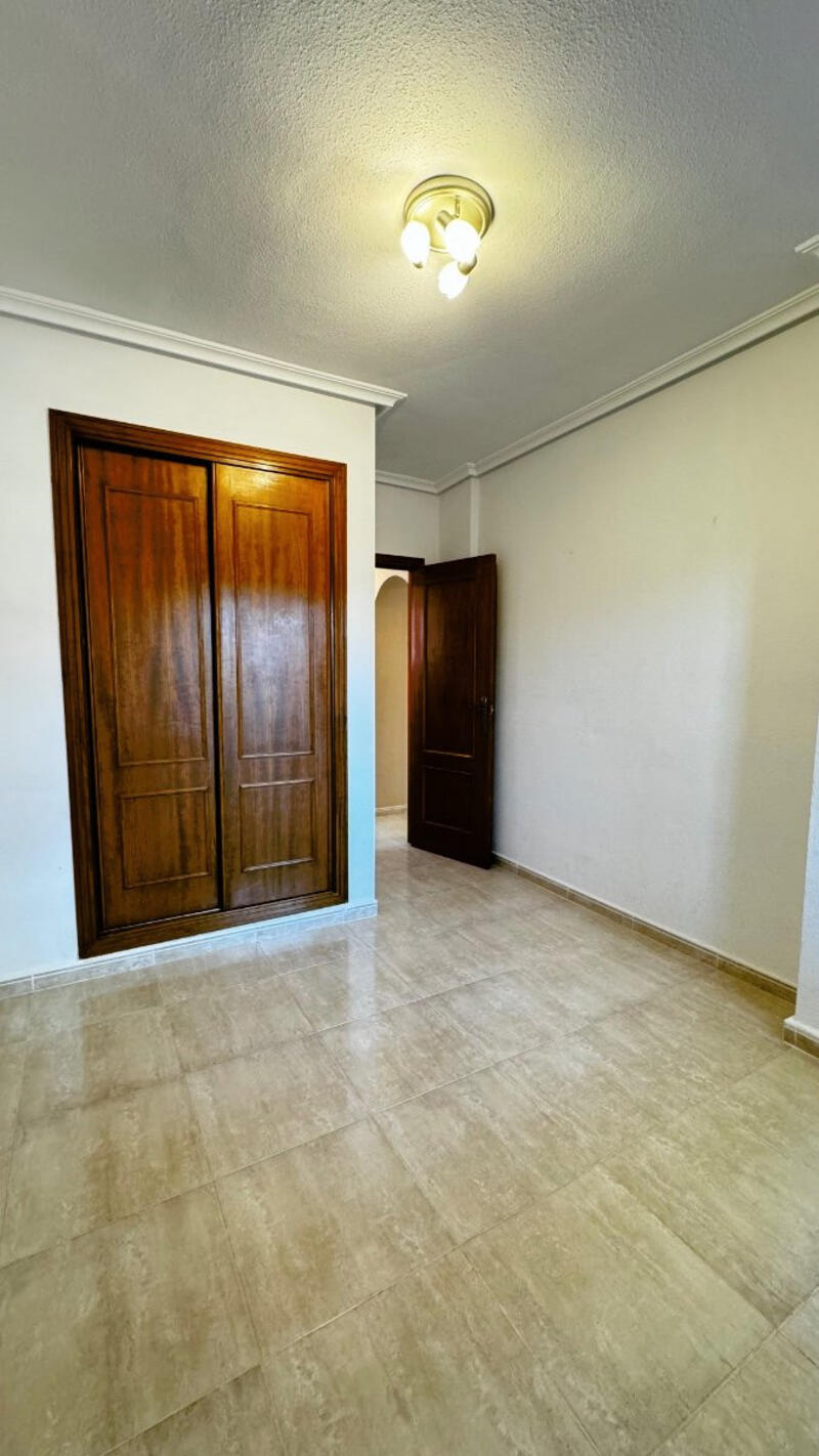 2 Cuarto Villa en venta