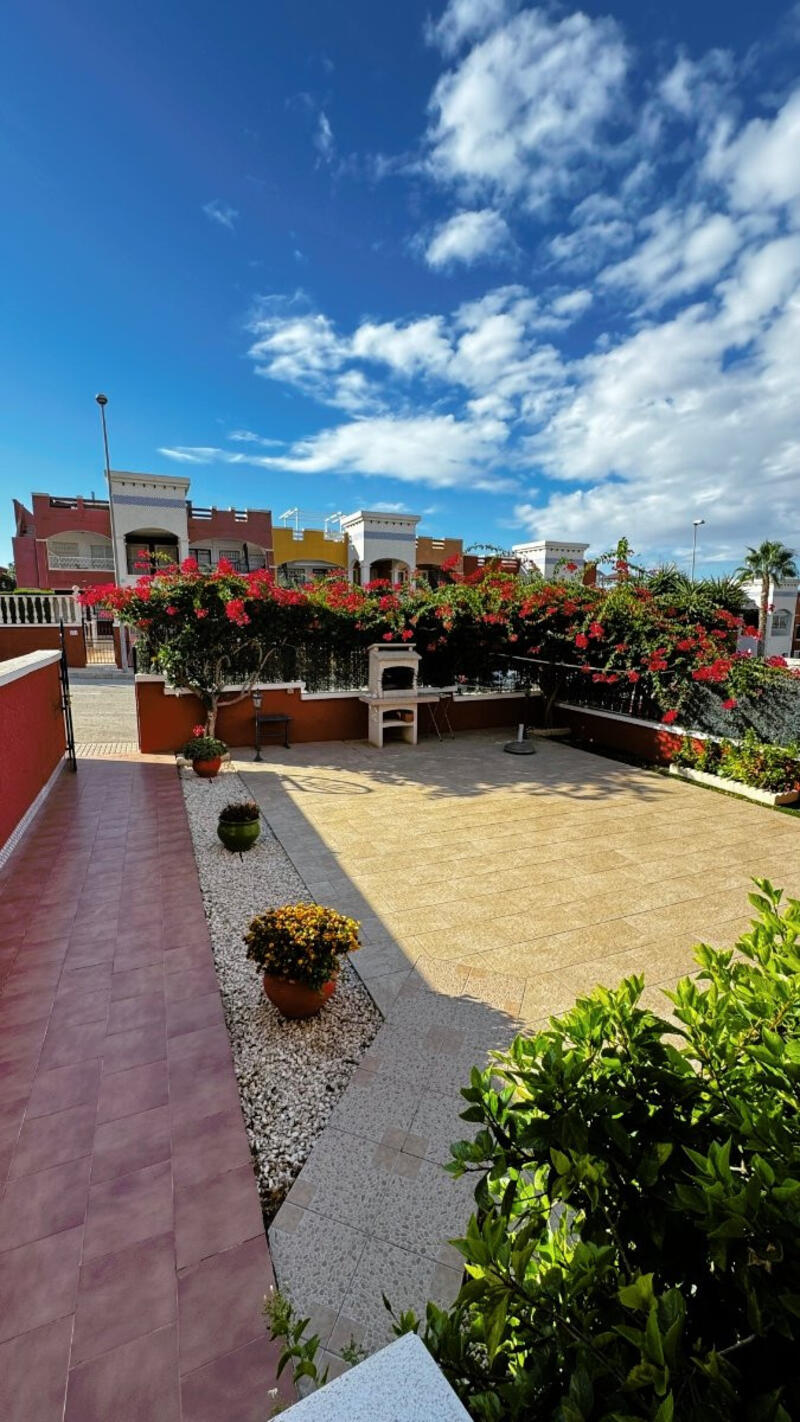 2 Cuarto Villa en venta