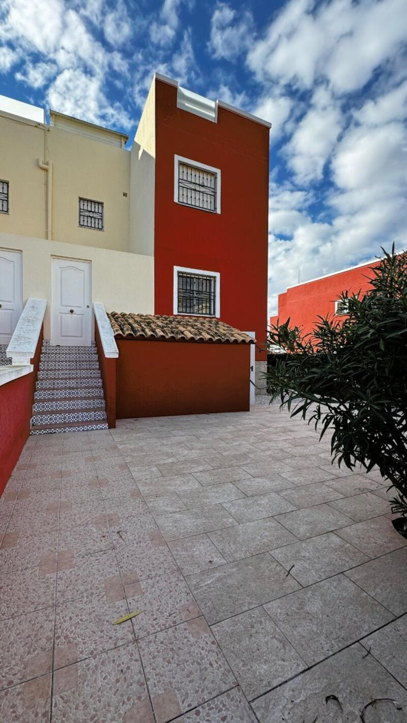 2 Cuarto Villa en venta