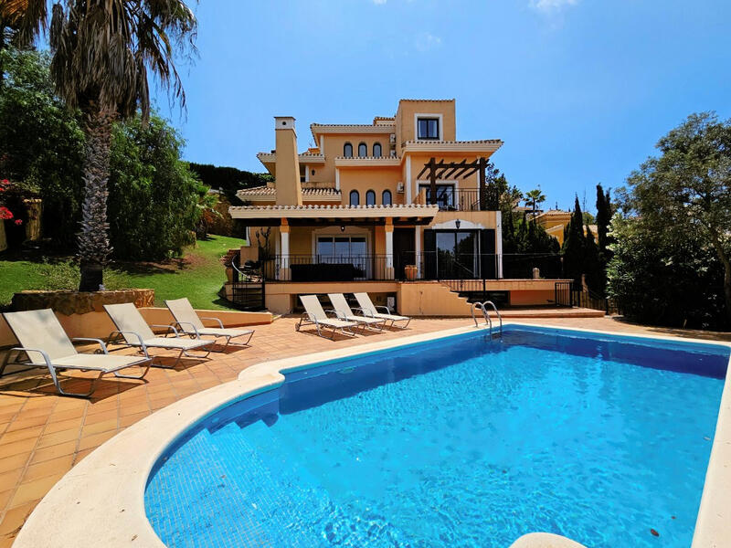 Villa en venta en Torrevieja, Alicante