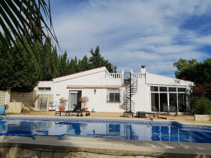 Casa de Campo en venta en Torrevieja, Alicante