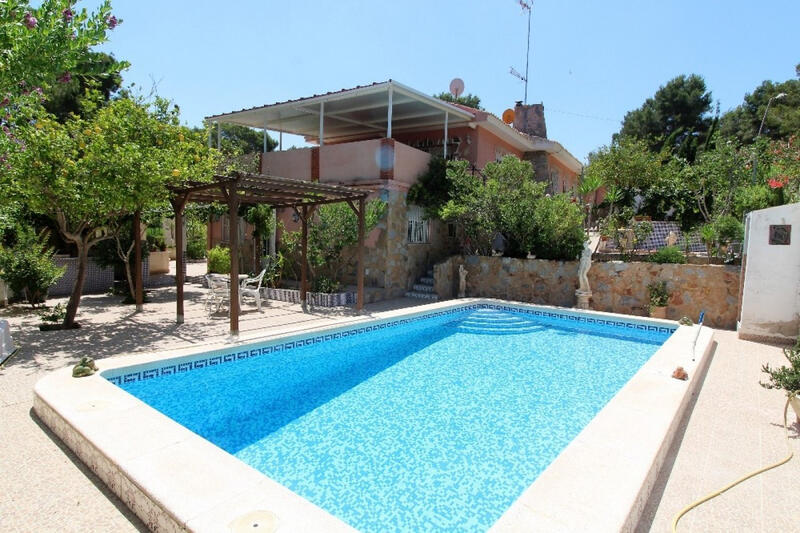 Villa till salu i Torrevieja, Alicante