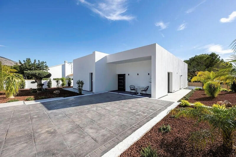 4 bedroom Villa for sale