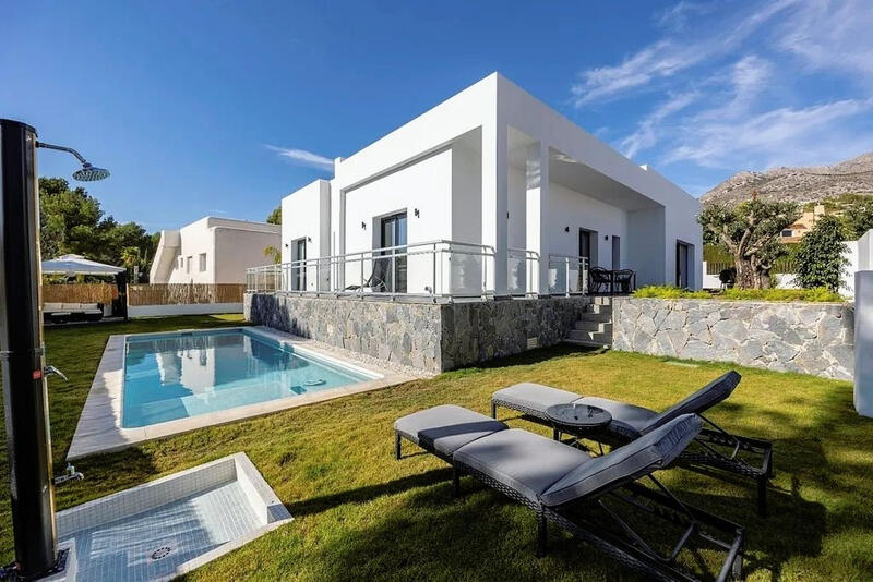 4 bedroom Villa for sale