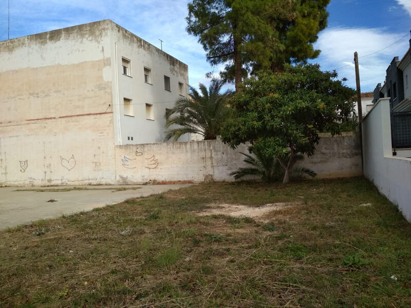 1 Cuarto Terrenos en venta