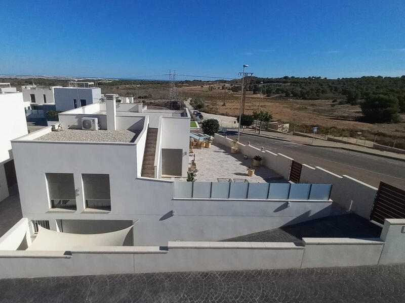 3 Cuarto Villa en venta