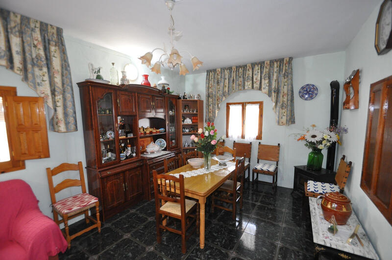 9 bedroom Country House for sale