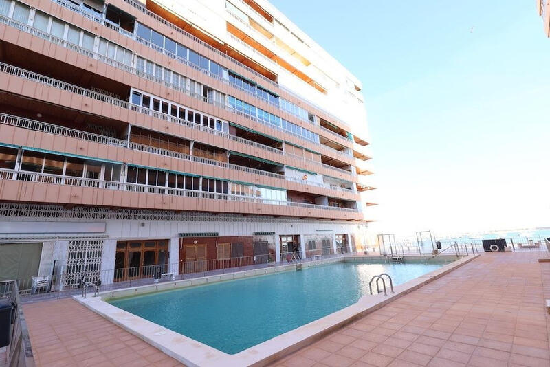 Apartamento en venta en Torrevieja, Alicante