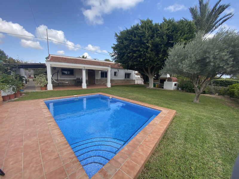 Country House for sale in Benijófar, Alicante