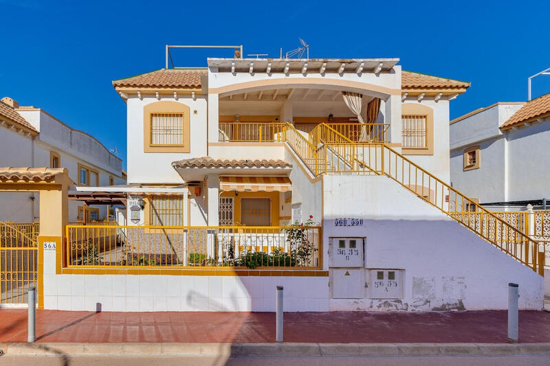 Villa till salu i Torrevieja, Alicante