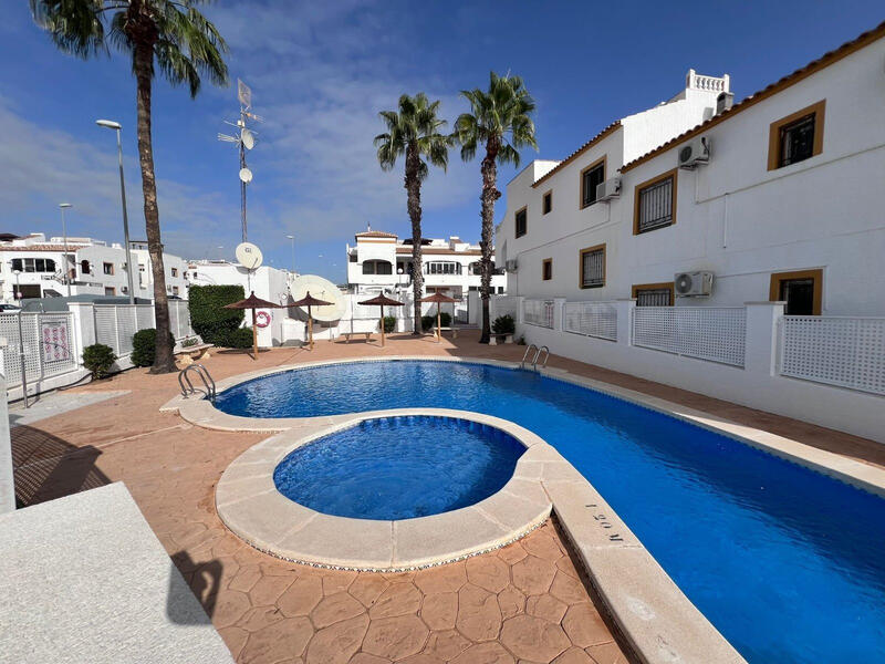 Appartement Te koop in Orihuela, Alicante