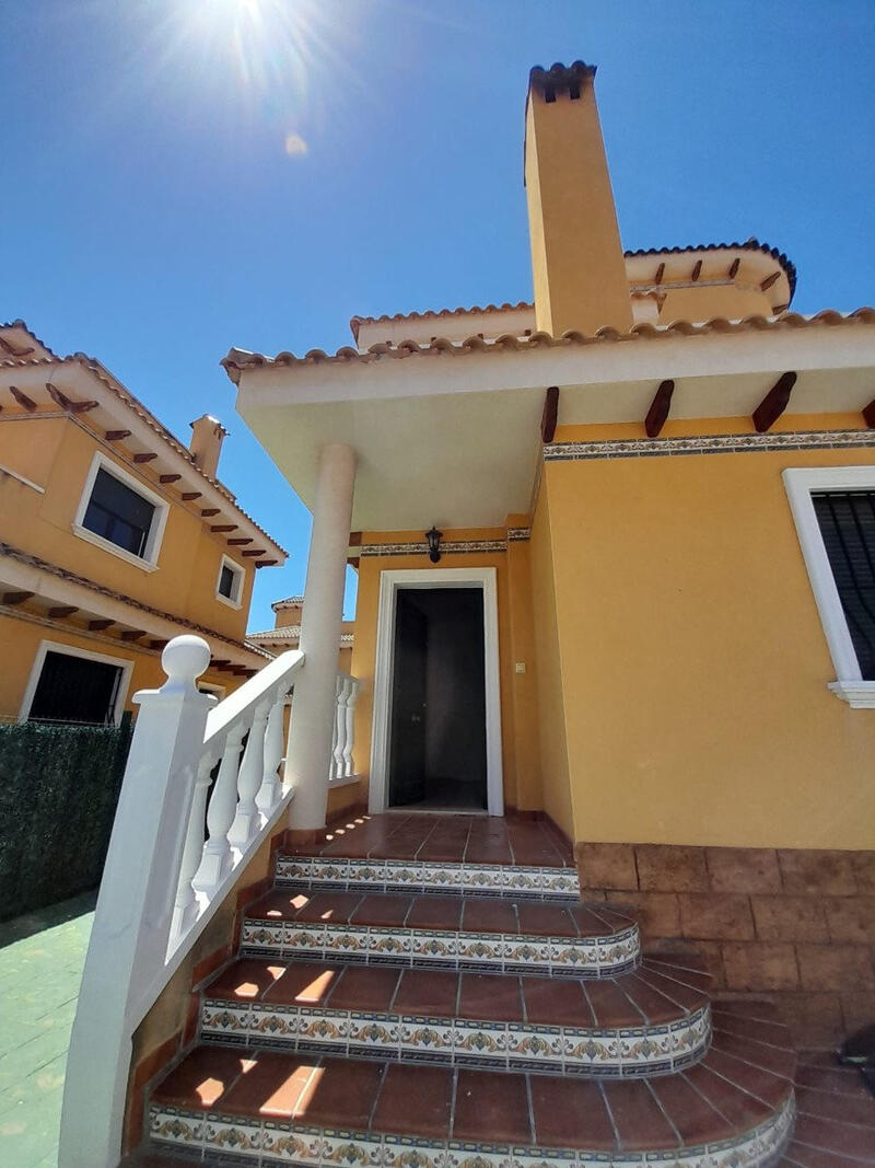 3 Cuarto Villa en venta