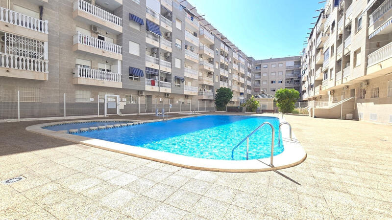 Appartement zu verkaufen in Torrevieja, Alicante