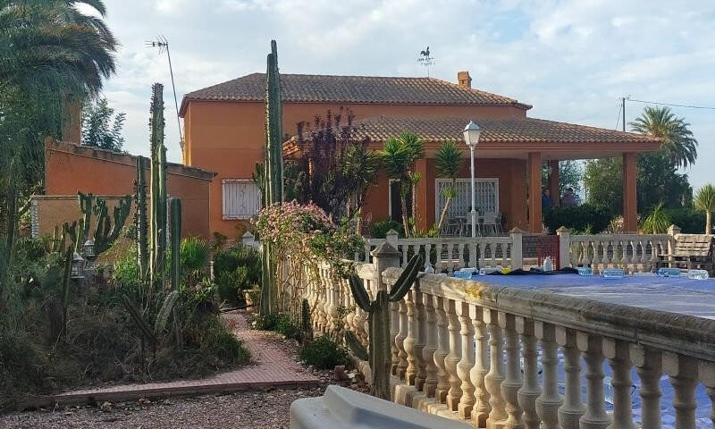 Villa till salu i Elx/Elche, Alicante