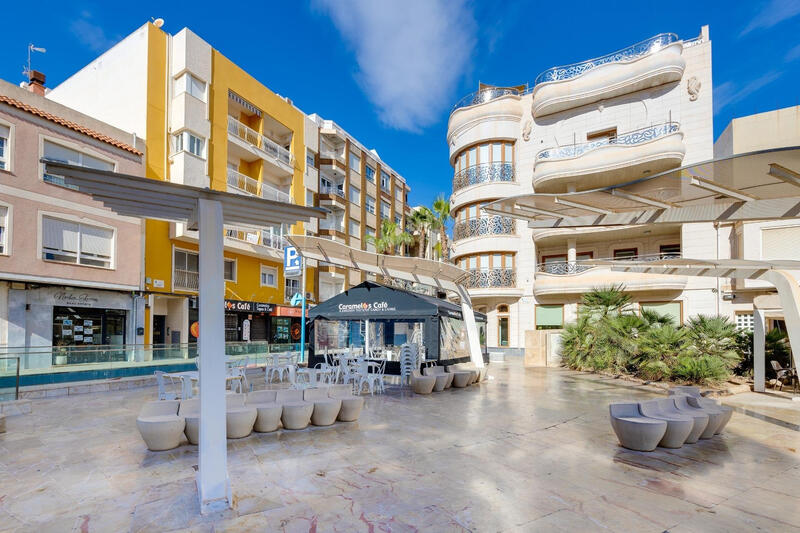 Apartamento en venta en Torrevieja, Alicante