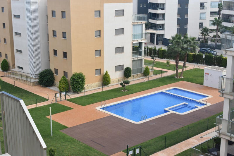 3 bedroom Apartment for sale