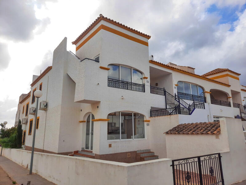 Apartamento en venta en Torrevieja, Alicante