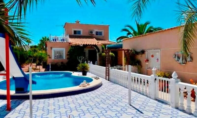 5 bedroom Villa for sale