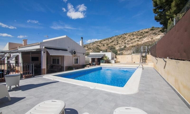 Villa till salu i Elx/Elche, Alicante