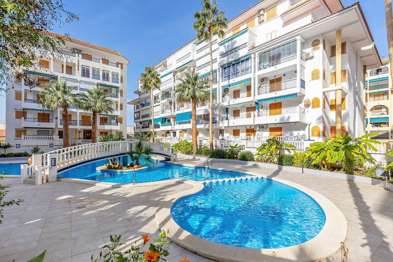 Apartment for sale in Torrevieja, Alicante