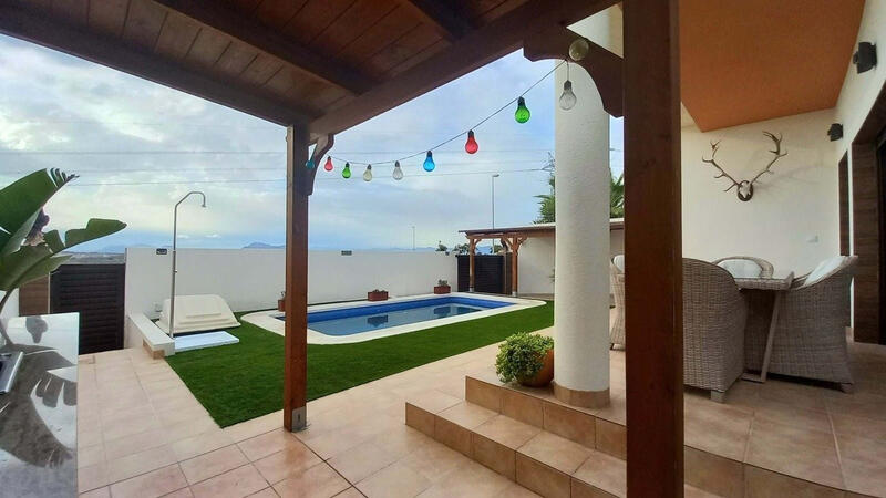 4 bedroom Villa for sale