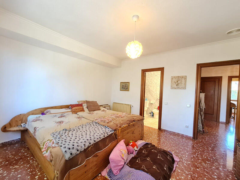 4 Cuarto Villa en venta