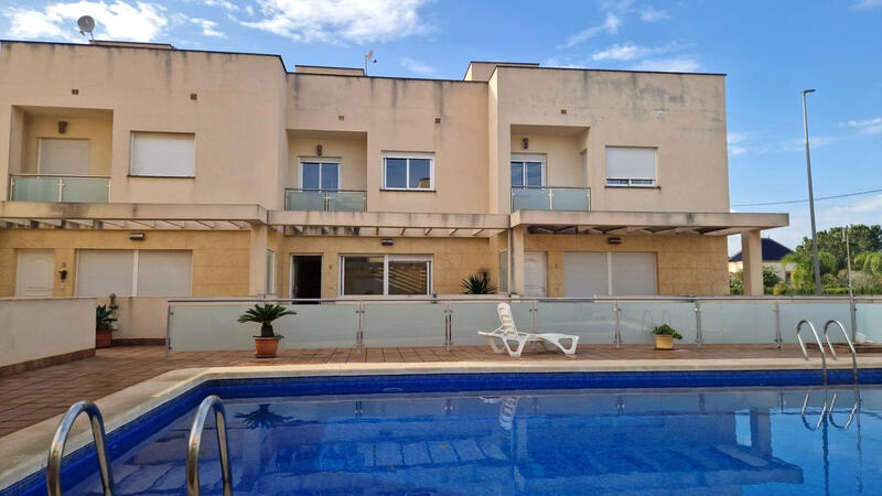 Dúplex en venta en Los Montesinos, Alicante