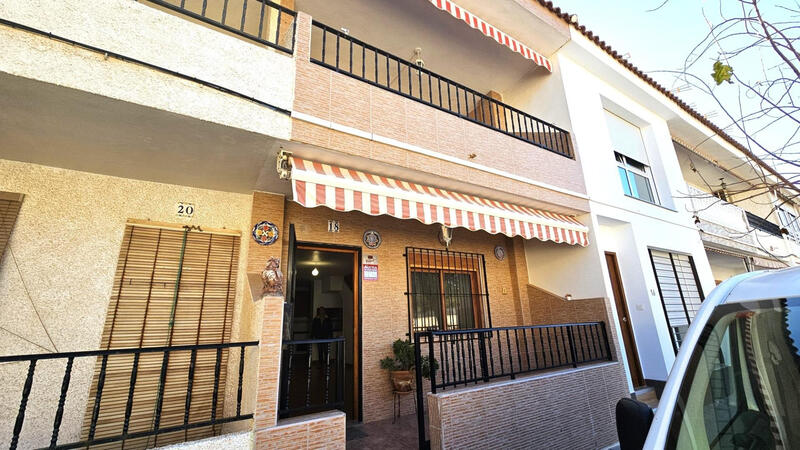 Duplex zu verkaufen in Pilar de la Horadada, Alicante